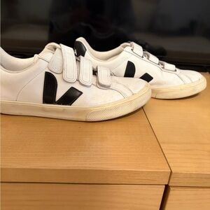 Veja White and Black Velcro Shoes
